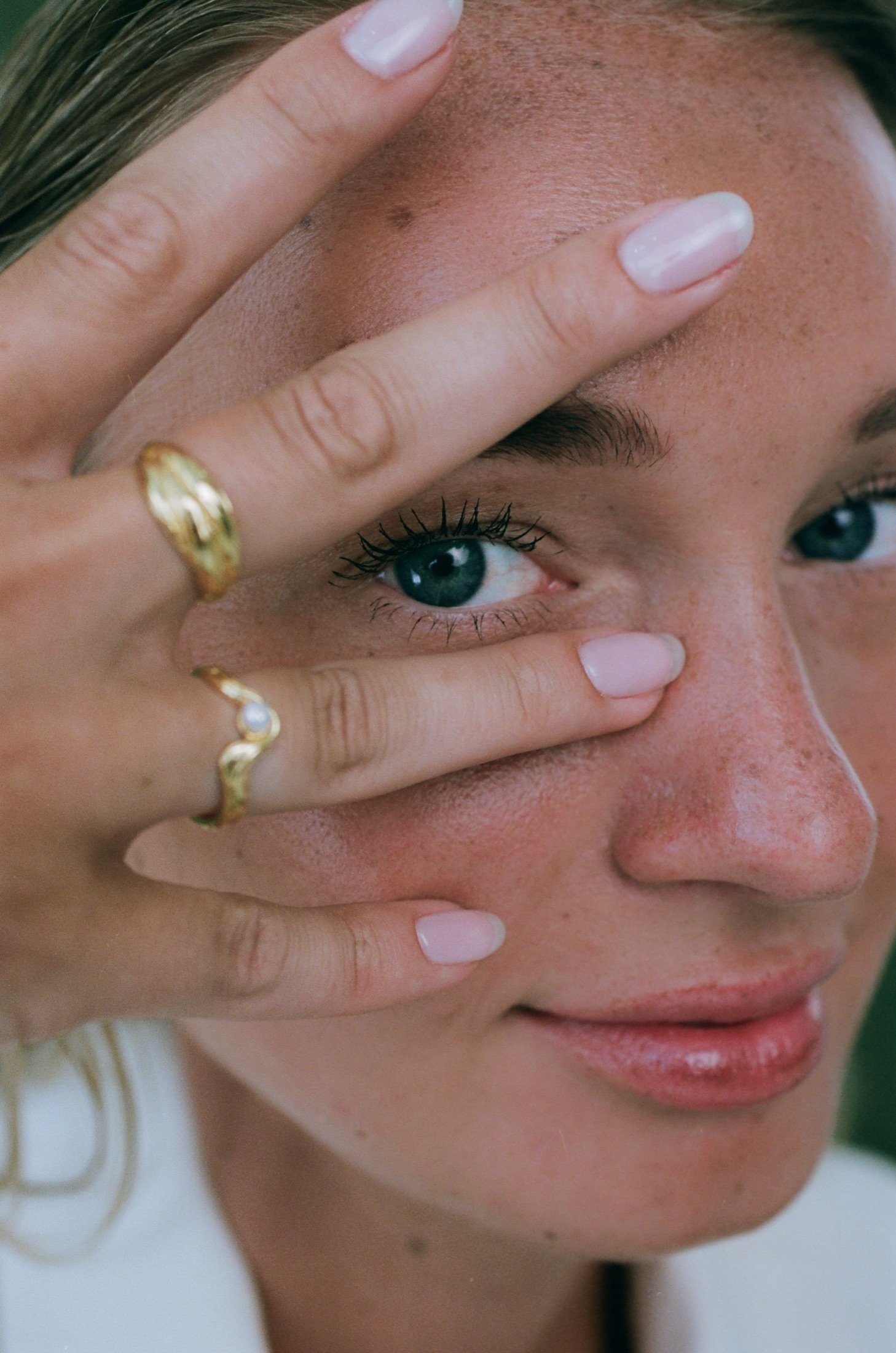 Float Bali: frame 02