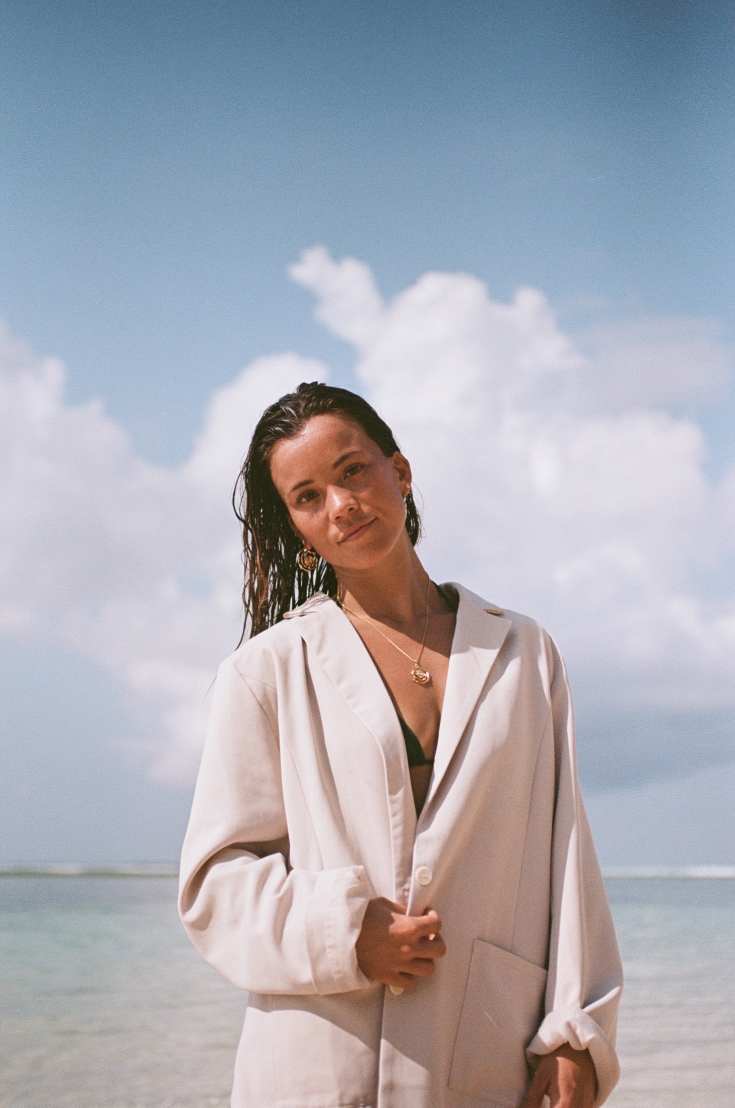 Float Bali: frame 08